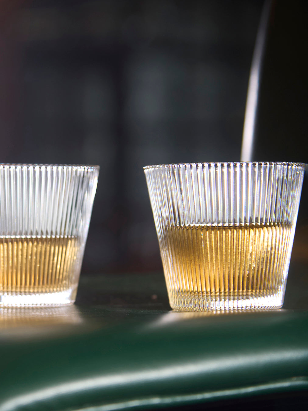 Vertical fluted combler glass Premium fluted combler tumbler Fluted combler tall drinking glass Fluted texture combler drinking glass