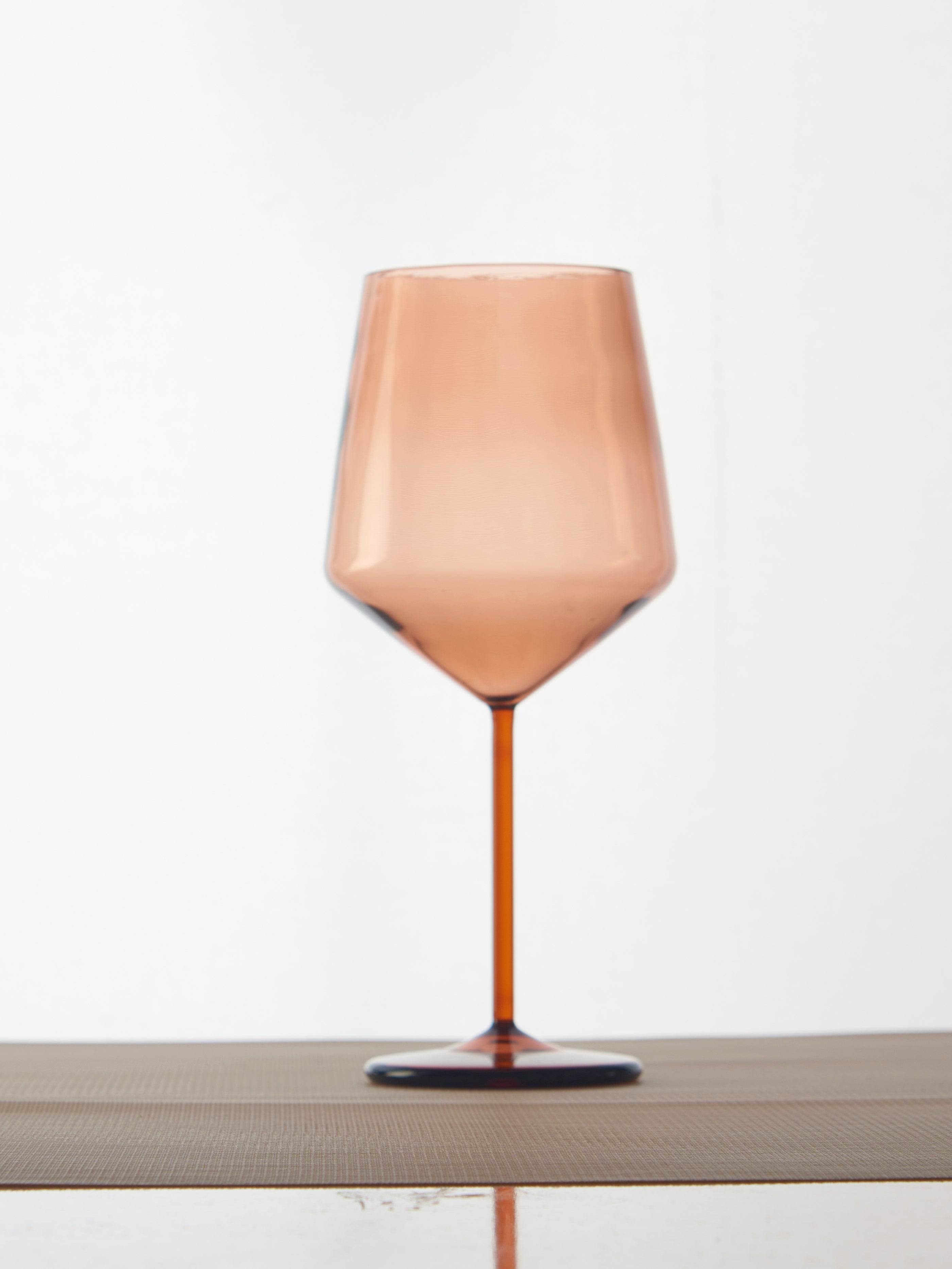 Coloured tube wine glass modern designer stemware Tube style coloured wine glass premium designer drinkware the glass couture collection