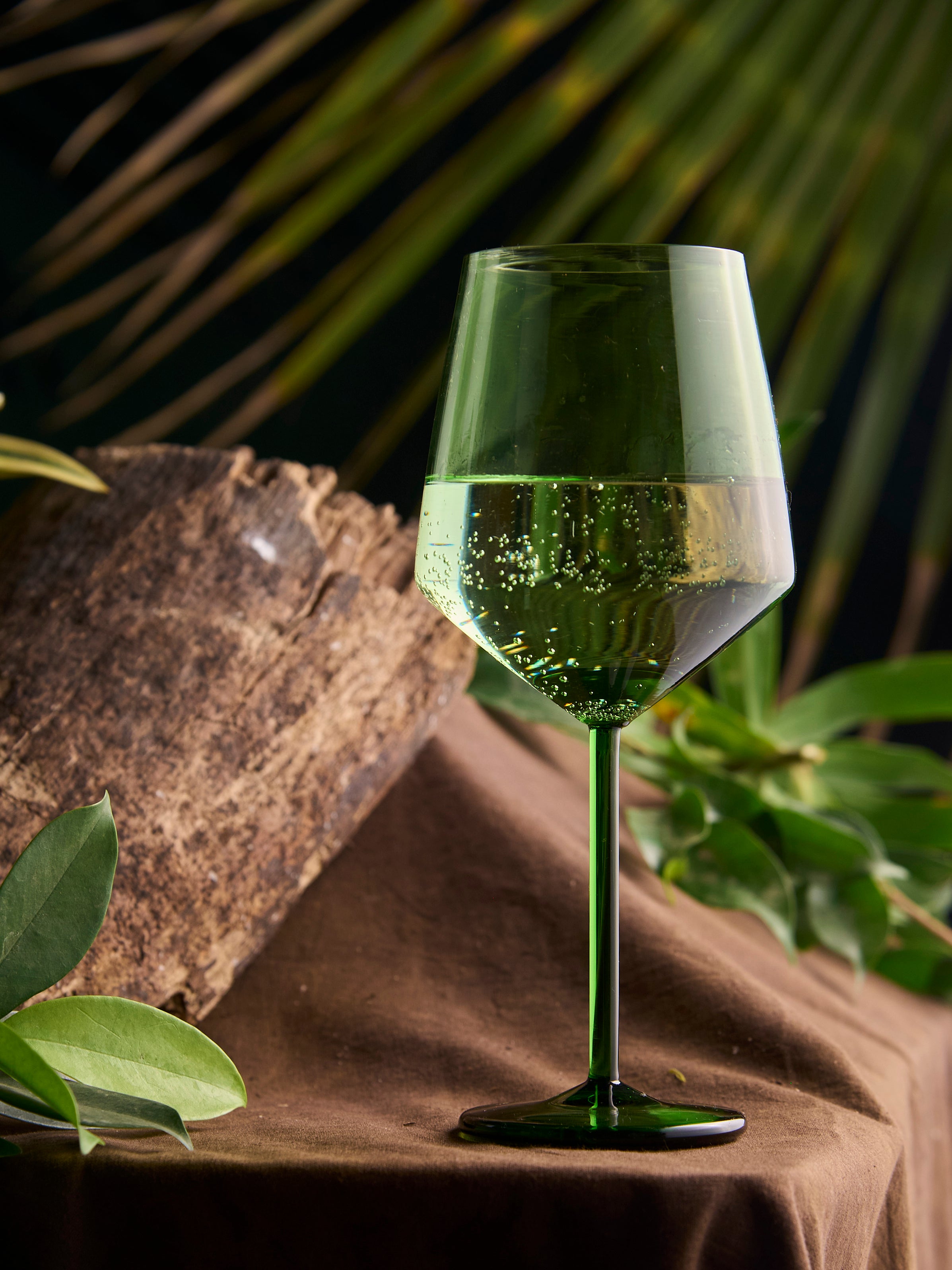 Coloured tube wine glass modern designer stemware Tube style coloured wine glass premium designer drinkware the glass couture collection